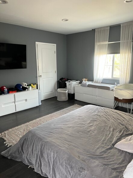 Building Photo - 1510 Hauser Blvd