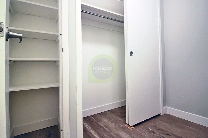 Building Photo - 1118 S Michigan Ave