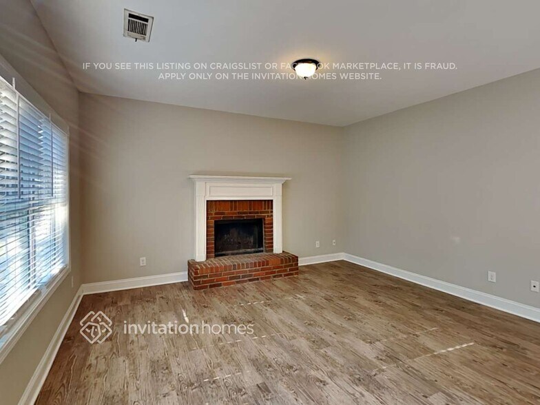 Building Photo - 6268 Cove Creek Dr