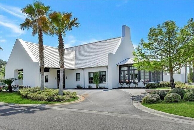 Building Photo - 313 Bottlebrush Walk