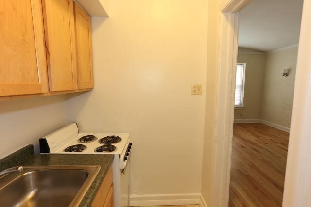 Building Photo - 541 W Arlington Pl