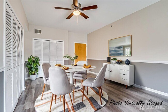 Building Photo - 160 Durham Ave