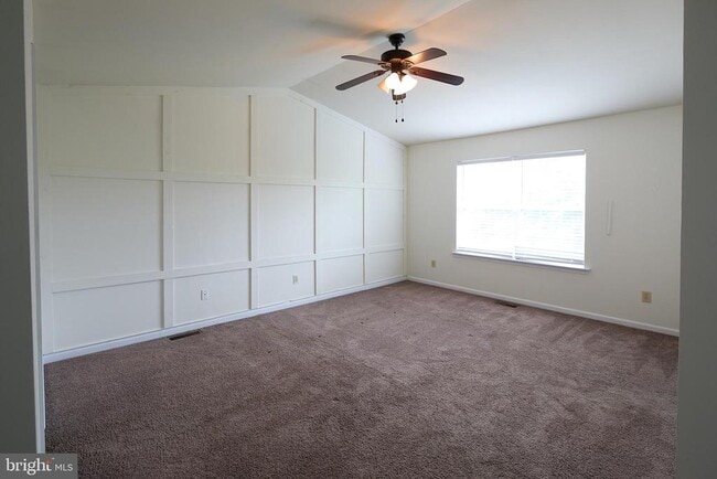 Building Photo - 929 Shenkle Dr