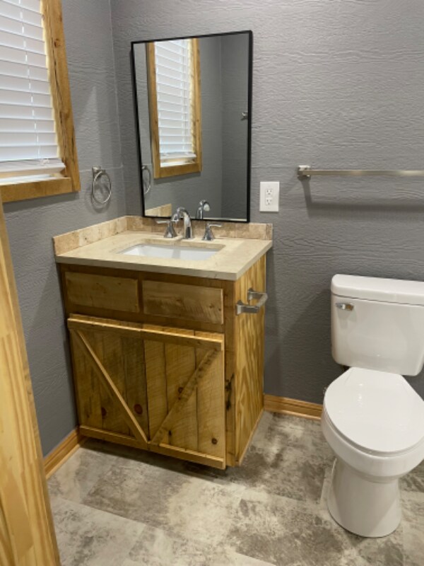 Building Photo - 307 Hunter St