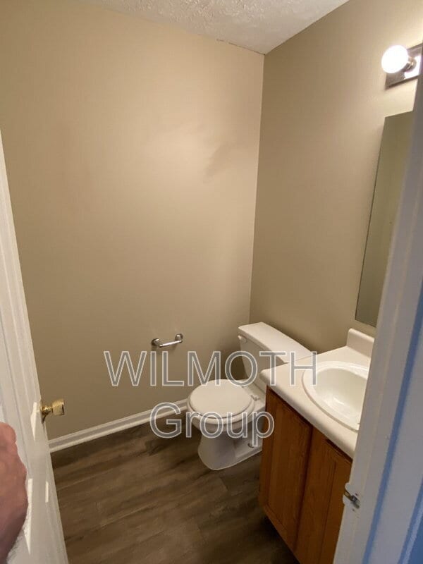 Building Photo - 2265 Valley Creek E Ln