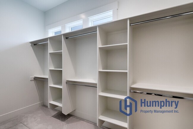 Building Photo - Brand new home stunning Valor Estates in Kuna