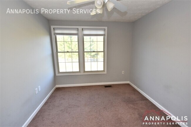Building Photo - 2455 Warm Spring Way