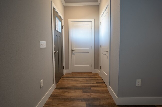 Building Photo - 3-bedroom, 2-bathroom home located in the beautiful Pea Ridge, AR