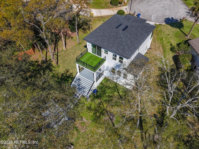 Building Photo - 2121 Broadwater Dr