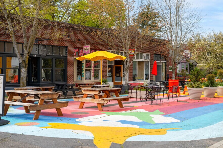 Building Photo - 2438 NE Killingsworth St.