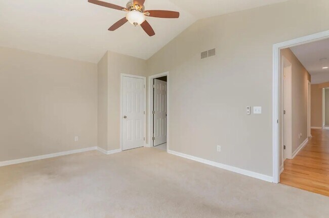 Building Photo - 1703 Cottontail Dr