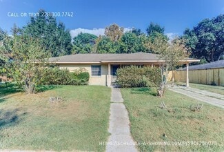 Building Photo - 1003 Wilson Dr
