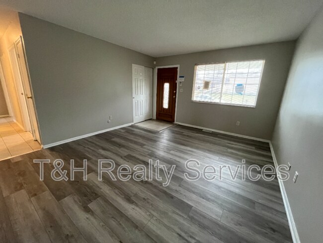 Building Photo - 9466 Burrwood Cir