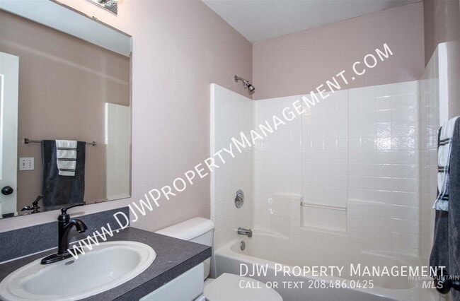 Building Photo - 11219 W Abram Dr