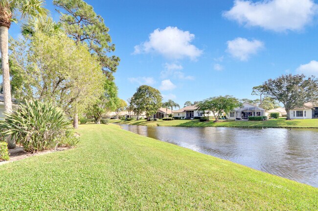 Building Photo - 7340 Pine Creek Way