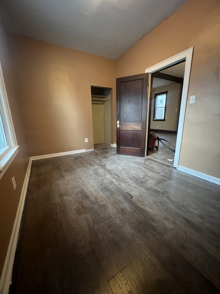 Building Photo - 3449 Preston St