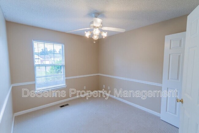 Building Photo - 1009 Norwood Ct