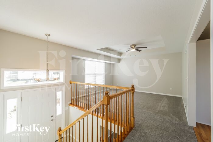 Building Photo - 1114 Camelot Dr