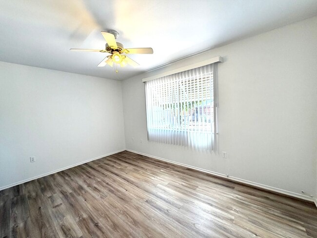 Building Photo - Low-Maintenance 2 Bed 2 Bath Home with Enclosed Patio in Sun City 55+ Community