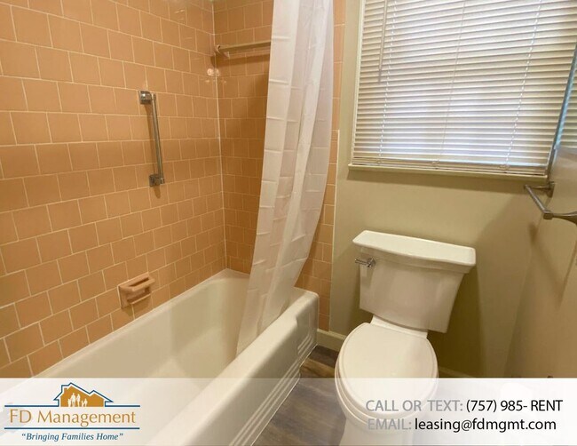 Building Photo - Well Maintained 2 BR 1 BA House in Williamsburg