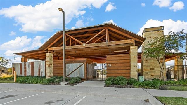 Building Photo - 1609 Grand Villa St