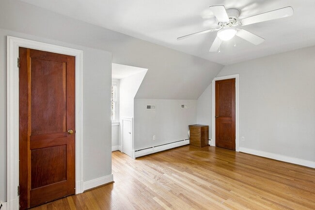 Building Photo - 2 BR, 1.5 BA, Basement, Granite Hills Area