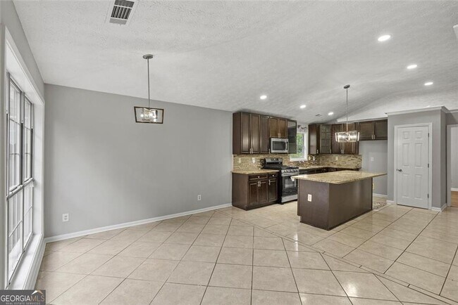 Building Photo - 4680 Sterling Oaks Ct