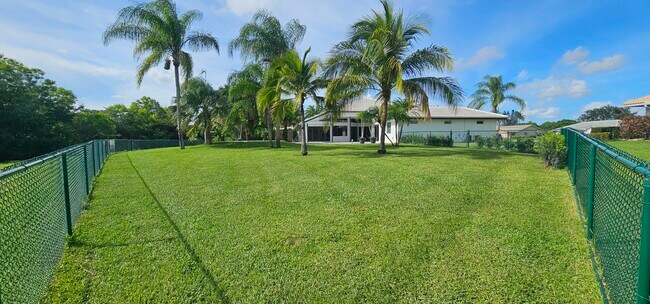 Building Photo - 21046 N Sweetwater Ln