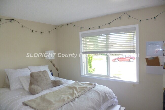 Building Photo - AVAILABLE AUGUST - 3 Bedroom SLO Home, Close to Shopping and Town