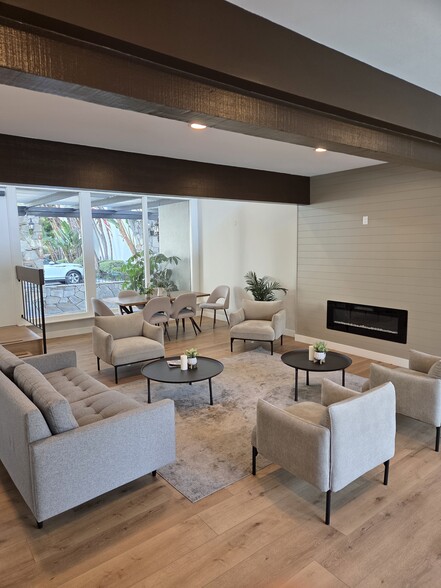 Clubhouse - 18645 Hatteras St