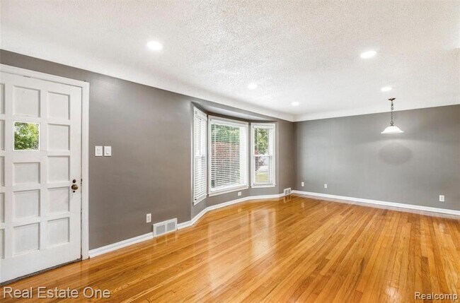 Building Photo - 4313 Berkshire Rd