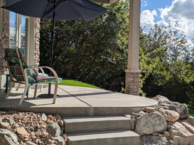 Building Photo - 5145 Mile High Cir