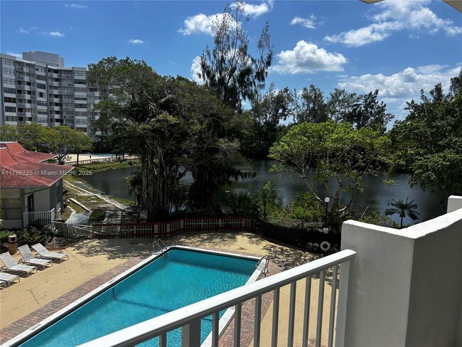 Building Photo - 1200 NE Miami Gardens Dr