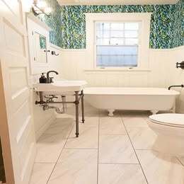 Building Photo - 1835 Young Ave