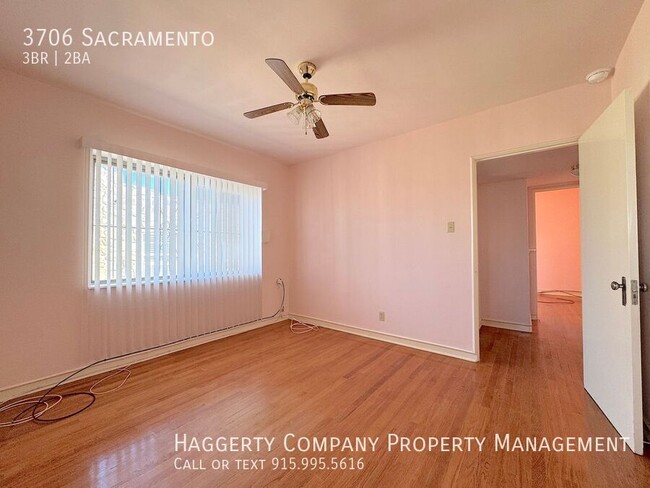 Building Photo - 3706 Sacramento-