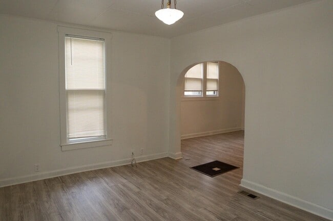 Building Photo - 1407 NW Jackson St