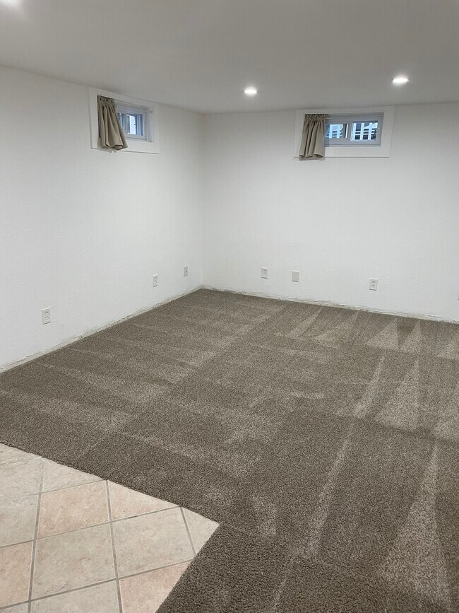 Building Photo - 6243 Gray St