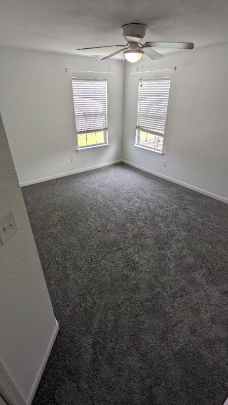 Building Photo - 418 Munden Ave