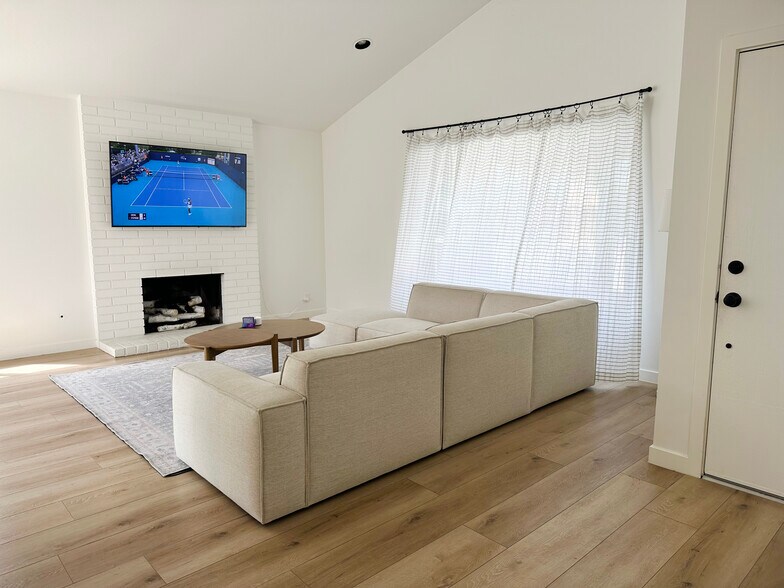 Building Photo - 2940 Luff Ct