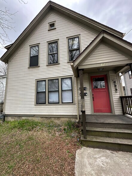 Building Photo - 829 Miller Ave