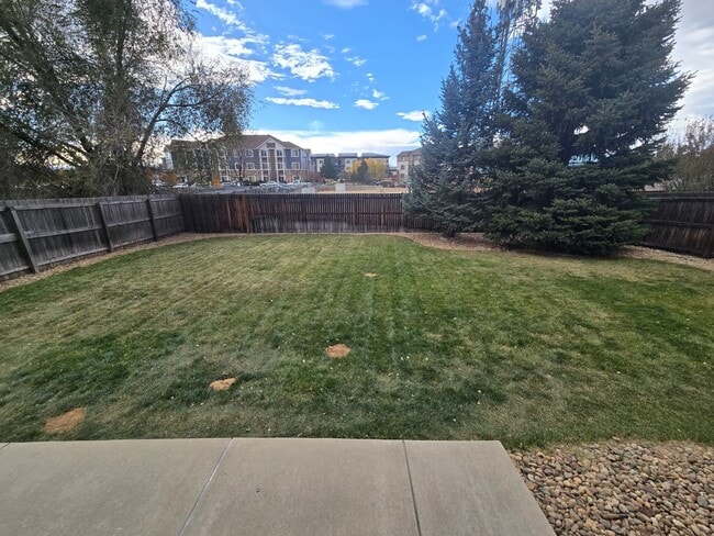 Building Photo - Beautiful 4-Bed, 3.5-Bath Home with Mountain Views on Quiet Cul-de-Sac