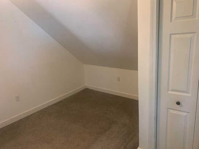 Building Photo - 14 Preble St