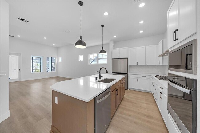 Building Photo - 7267 Kodiak Ln