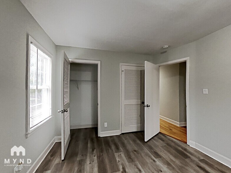 Building Photo - 7316 Woodstream Dr