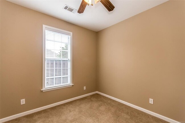 Building Photo - 9625 Helmsley Cir