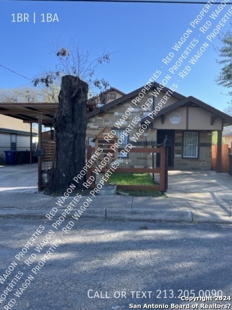 Building Photo - 236 E Dullnig Ct