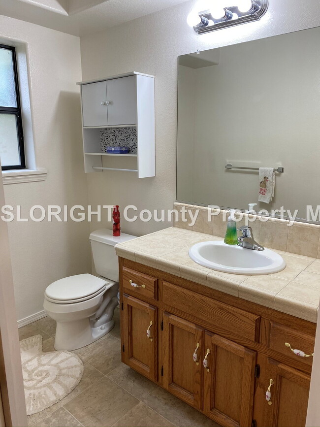 Building Photo - AVAILABLE MARCH - SLO Home Near Downtown - 3 Bed / 2.5 Bath