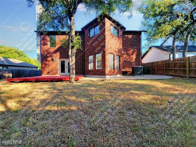 Building Photo - 809 Dogwood Trail
