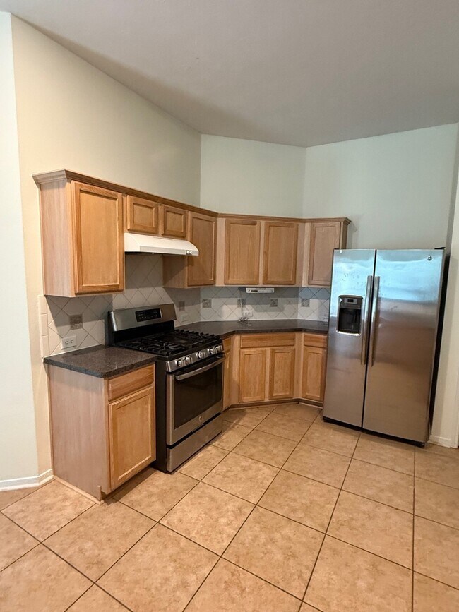 Building Photo - 1611 Mills Pass Way