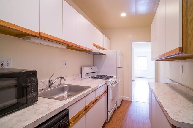 Building Photo - 2328 40th St NW